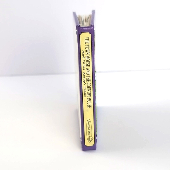 Aesop's Fables Mini Classics Illustrated Book - Picture 3 of 11